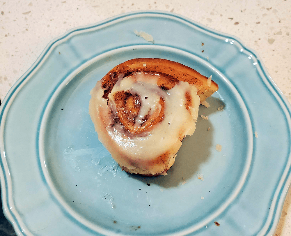 Single  Cinnamon Roll